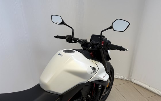 Gebrauchtmotorrad Honda CB750 Hornet - Bild 7