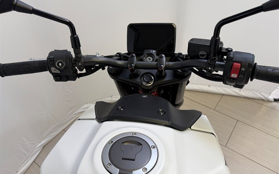 Gebrauchtmotorrad Honda CB750 Hornet - Bild 8