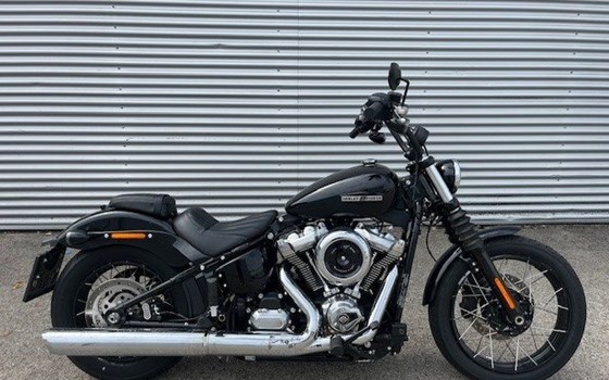 Gebrauchtmotorrad Harley-Davidson Softail Street Bob FXBB - Bild 2