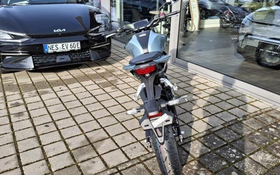 Gebrauchtmotorrad Honda CB125R - Bild 4