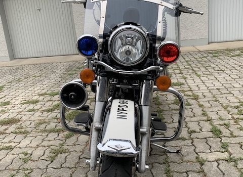 Gebrauchtmotorrad Harley-Davidson Road King Police FLHP - Bild 4