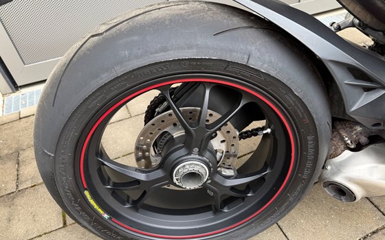 Gebrauchtmotorrad Ducati 1299 Panigale S - Bild 9