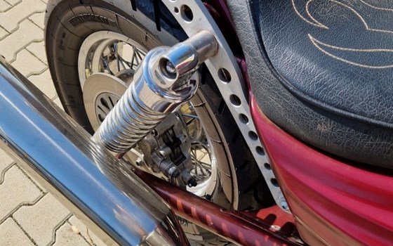 Gebrauchtmotorrad Suzuki Intruder VS 1400 - Bild 1