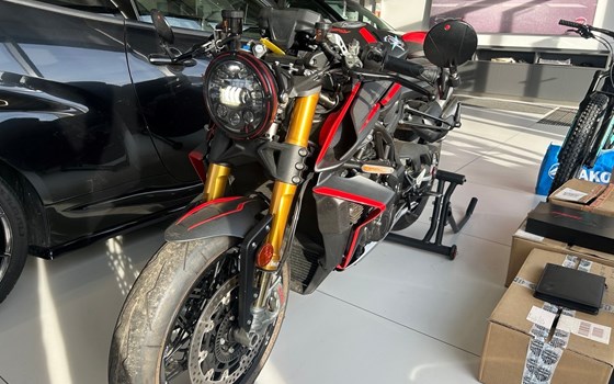 Gebrauchtmotorrad MV Agusta Rush 1000 - Bild 2