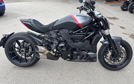 Gebrauchtmotorrad Ducati XDiavel Black Star - Bild 1