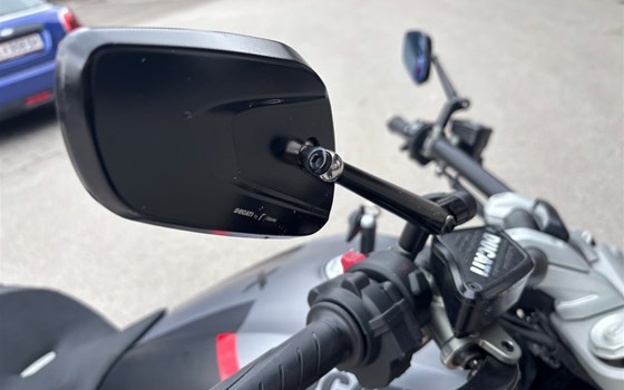 Gebrauchtmotorrad Ducati XDiavel Black Star - Bild 7