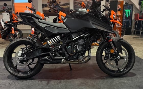 Neufahrzeug KTM 125 Duke - Bild 1