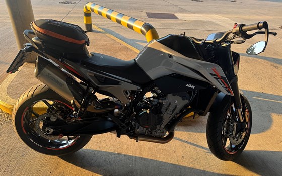 Gebrauchtmotorrad KTM 790 Duke - Bild 3
