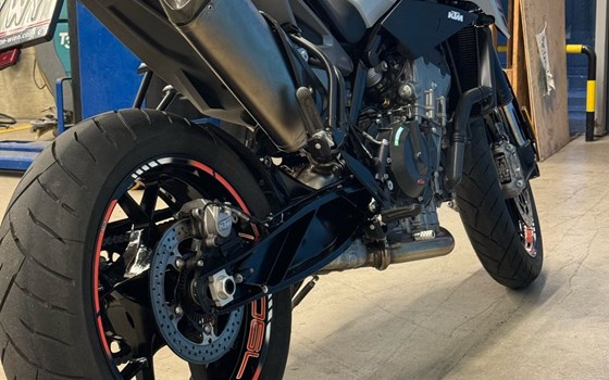 Gebrauchtmotorrad KTM 790 Duke - Bild 5