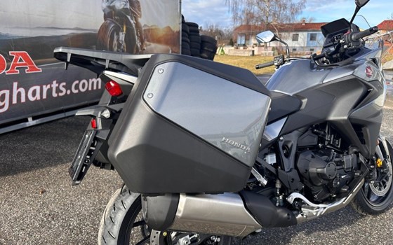 Neufahrzeug Honda NT1100 DCT Electronic Suspension - Bild 5