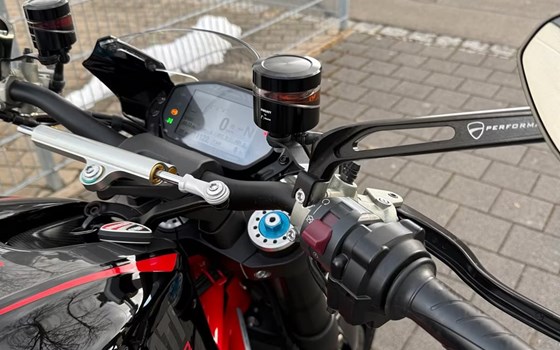 Gebrauchtmotorrad Ducati Monster 1200 R - Bild 3