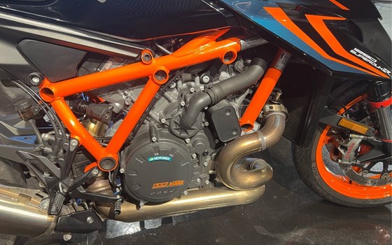 Gebrauchtmotorrad KTM 1290 Super Duke R - Bild 8