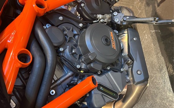 Gebrauchtmotorrad KTM 1290 Super Duke R - Bild 9