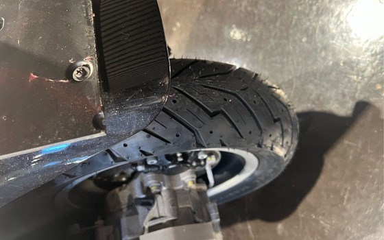 Gebrauchtmotorrad Vespa GTS 125 - Bild 8