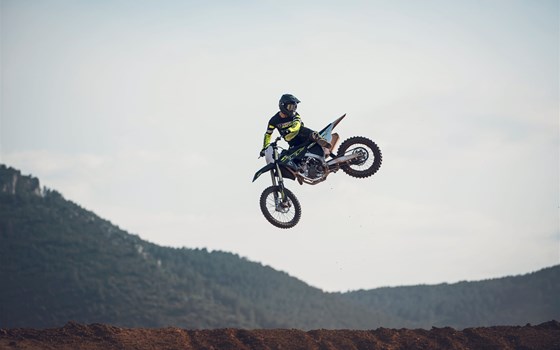 Neufahrzeug Triumph TF 450-X - Bild 11