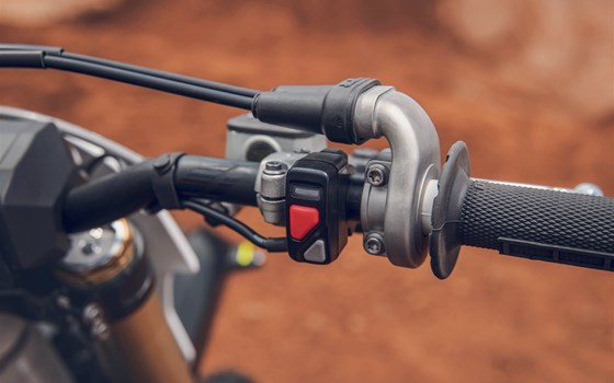 Neufahrzeug Triumph TF 450-X - Bild 14