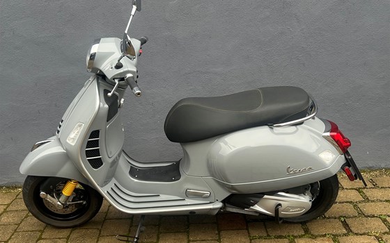 Gebrauchtmotorrad Vespa GTS 300 Super Tech - Bild 5