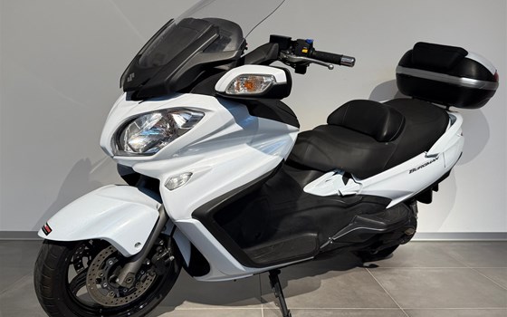 Gebrauchtmotorrad Suzuki Burgman 650 Executive - Bild 1