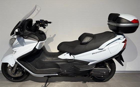 Gebrauchtmotorrad Suzuki Burgman 650 Executive - Bild 2