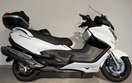 Gebrauchtmotorrad Suzuki Burgman 650 Executive - Bild 6