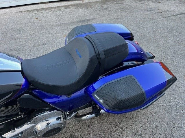 Harley-Davidson CVO Road Glide FLTRXSE (Gunslinger Lackierung 