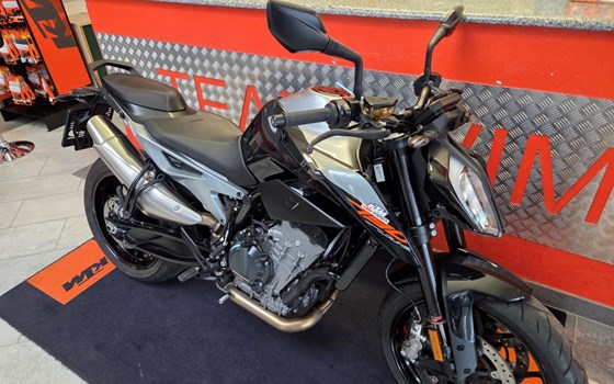 Gebrauchtmotorrad KTM 790 Duke L - Bild 3