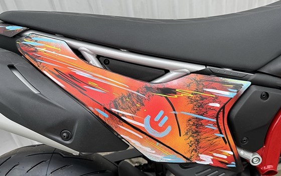 Gebrauchtmotorrad Ducati Hypermotard 698 Mono - Bild 4