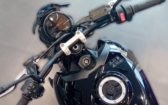 Gebrauchtmotorrad Triumph Trident 800 - Bild 7