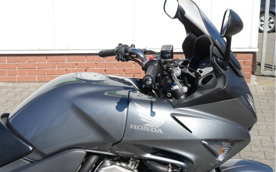 Gebrauchtmotorrad Honda CBF 600 S - Bild 6