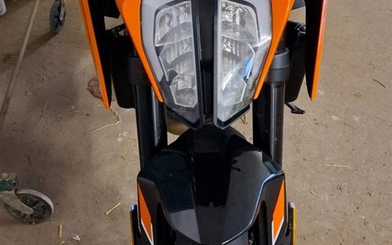 Gebrauchtmotorrad KTM 790 Duke L - Bild 2