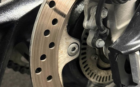 Gebrauchtmotorrad Suzuki GSX-S1000 - Bild 12