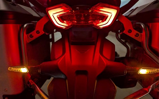 Motorrad Occasion Ducati Multistrada V4 S - Bild 7