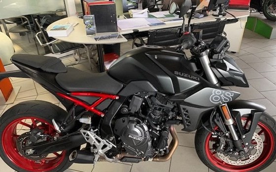 Gebrauchtmotorrad Suzuki GSX-8S - Bild 1