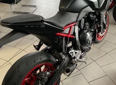 Gebrauchtmotorrad Suzuki GSX-8S - Bild 3