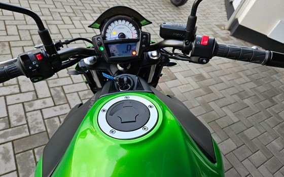 Gebrauchtmotorrad Kawasaki ER-6n - Bild 12