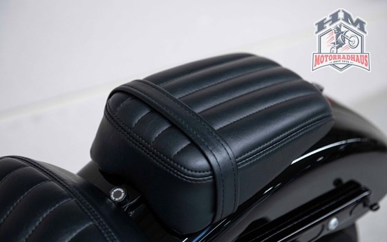 Gebrauchtmotorrad Harley-Davidson Softail Street Bob FXBB - Bild 6