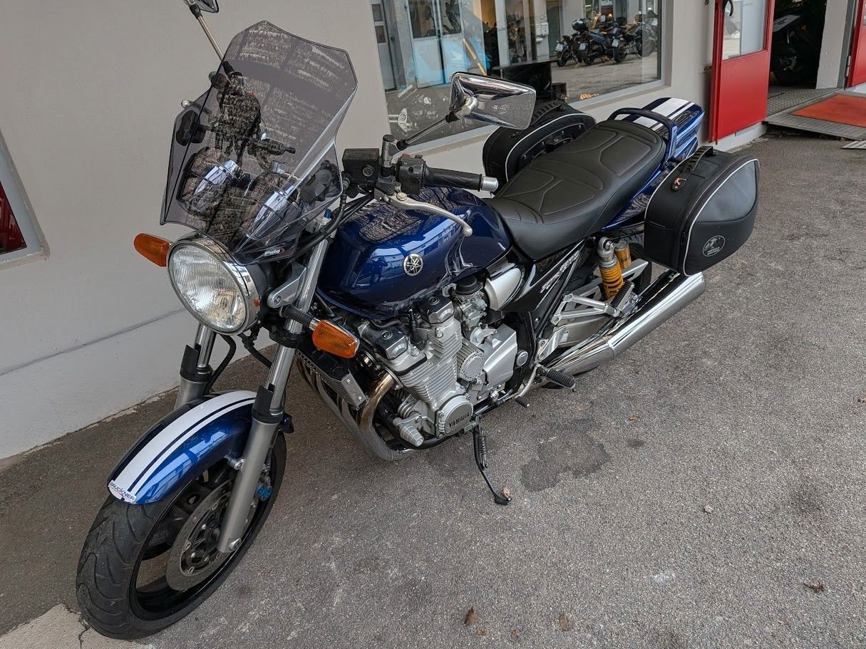 Yamaha XJR 1300 