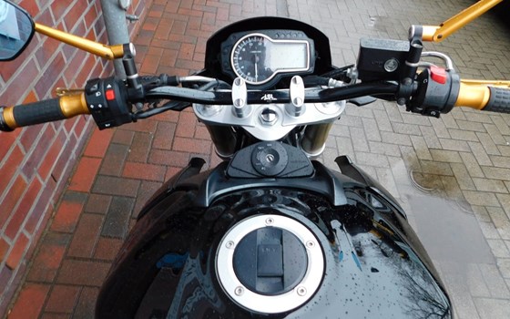 Gebrauchtmotorrad Suzuki GSR 750 - Bild 12