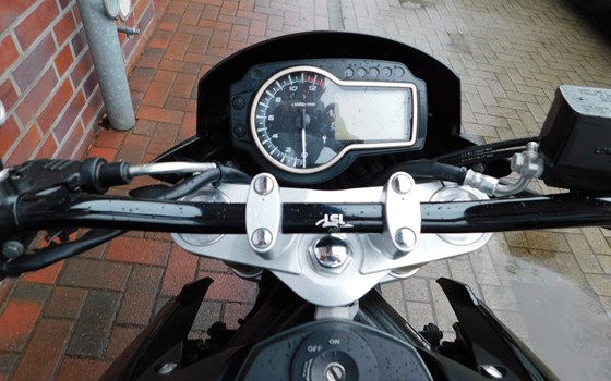 Gebrauchtmotorrad Suzuki GSR 750 - Bild 13