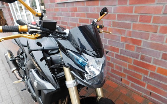 Gebrauchtmotorrad Suzuki GSR 750 - Bild 5