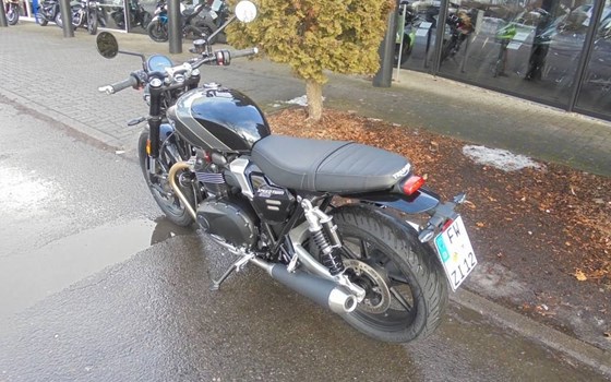 Gebrauchtmotorrad Triumph Speed Twin 900 - Bild 8