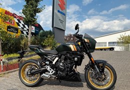 Neumotorrad Suzuki GSX-8TT