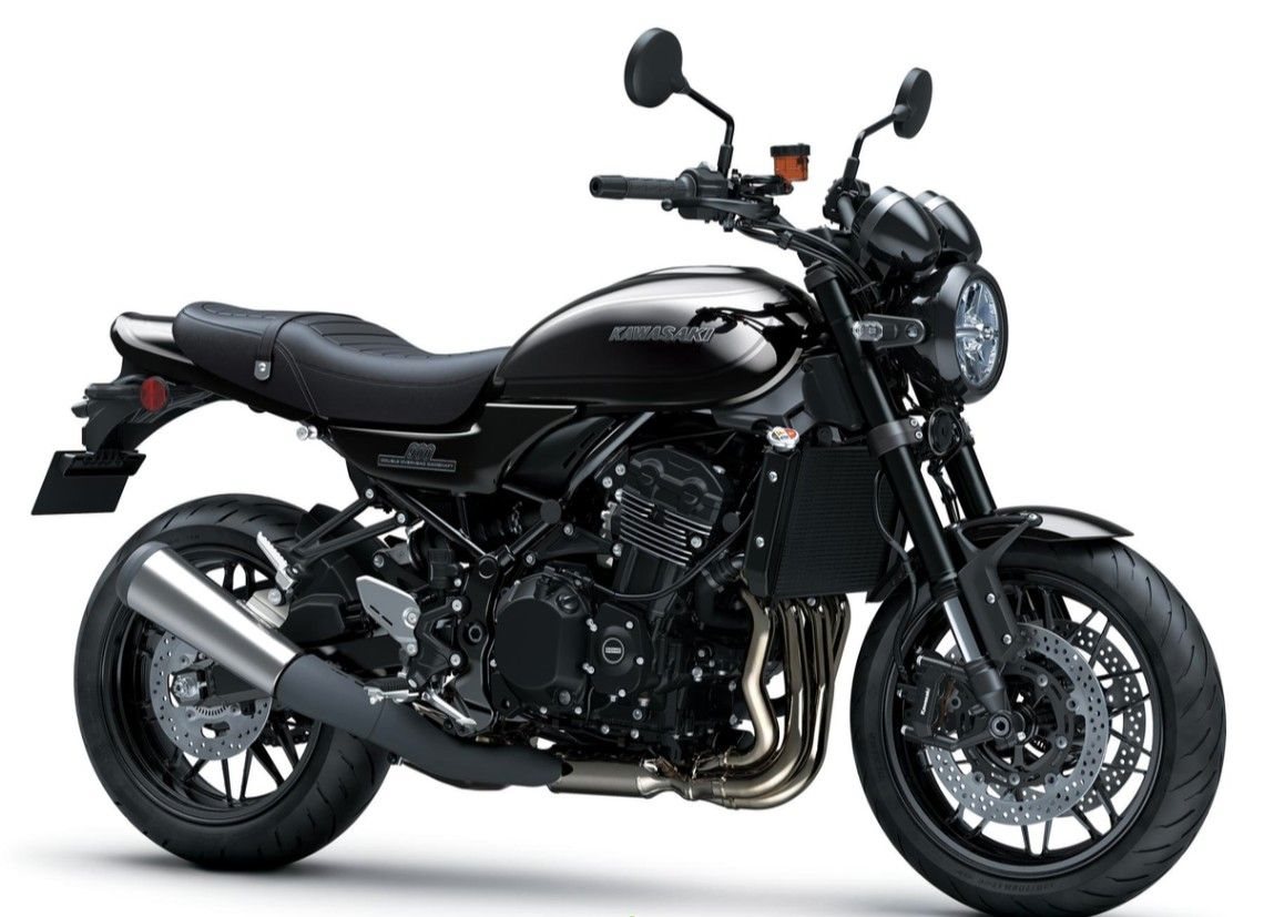 Kawasaki Z900 RS Black Ball Edition