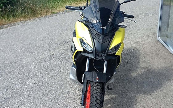 Gebrauchtmotorrad Aprilia SR GT Sport 125 - Bild 2