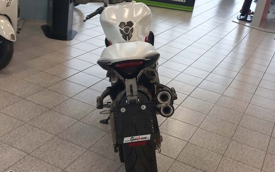 Gebrauchtmotorrad Ducati Monster 821 - Bild 4