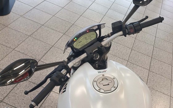 Gebrauchtmotorrad Ducati Monster 821 - Bild 5