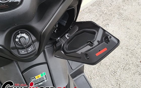 Neufahrzeug Yamaha XMAX 300 - Bild 7