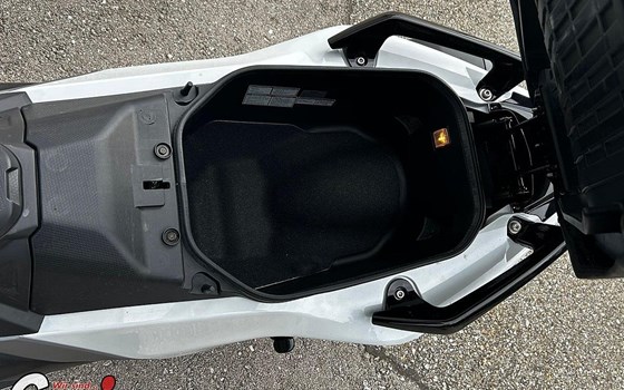 Gebrauchtmotorrad Sym MaxSym 400i - Bild 6