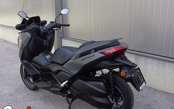 Gebrauchtmotorrad Yamaha XMAX 300 - Bild 3