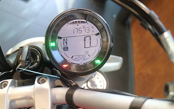 Gebrauchtmotorrad Ducati Scrambler Icon - Bild 5